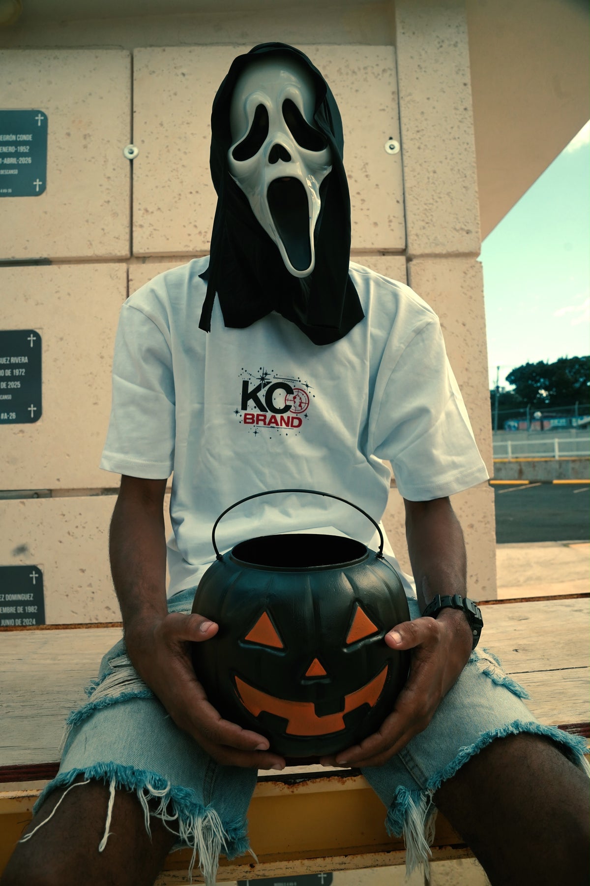DEMON TEE WHITE RED
