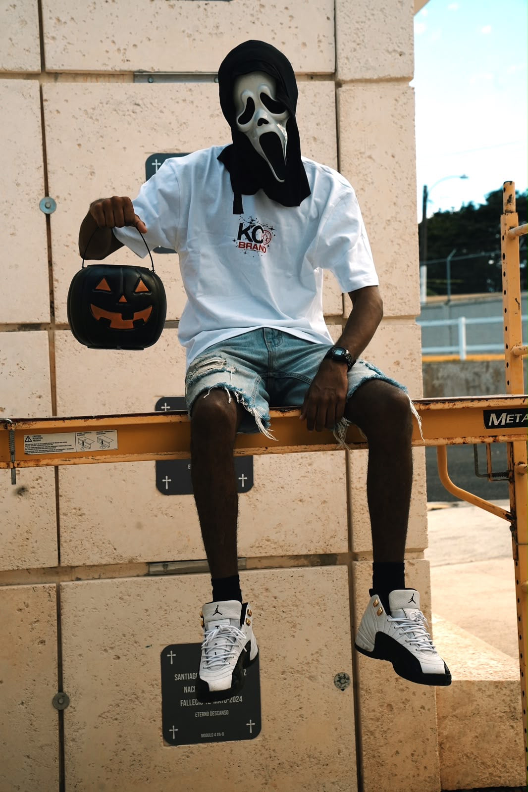 DEMON TEE WHITE RED