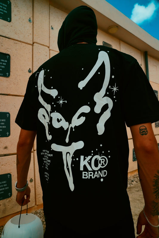 Demon tee black and white