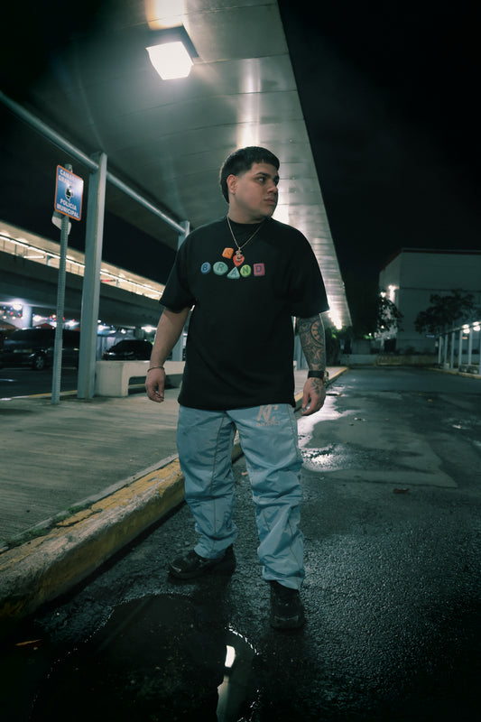 Pills tee black